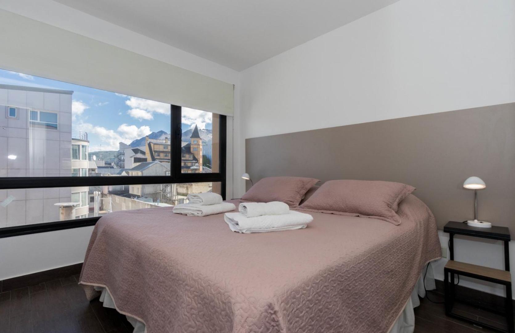 - Rivadavia 3j Apartment *