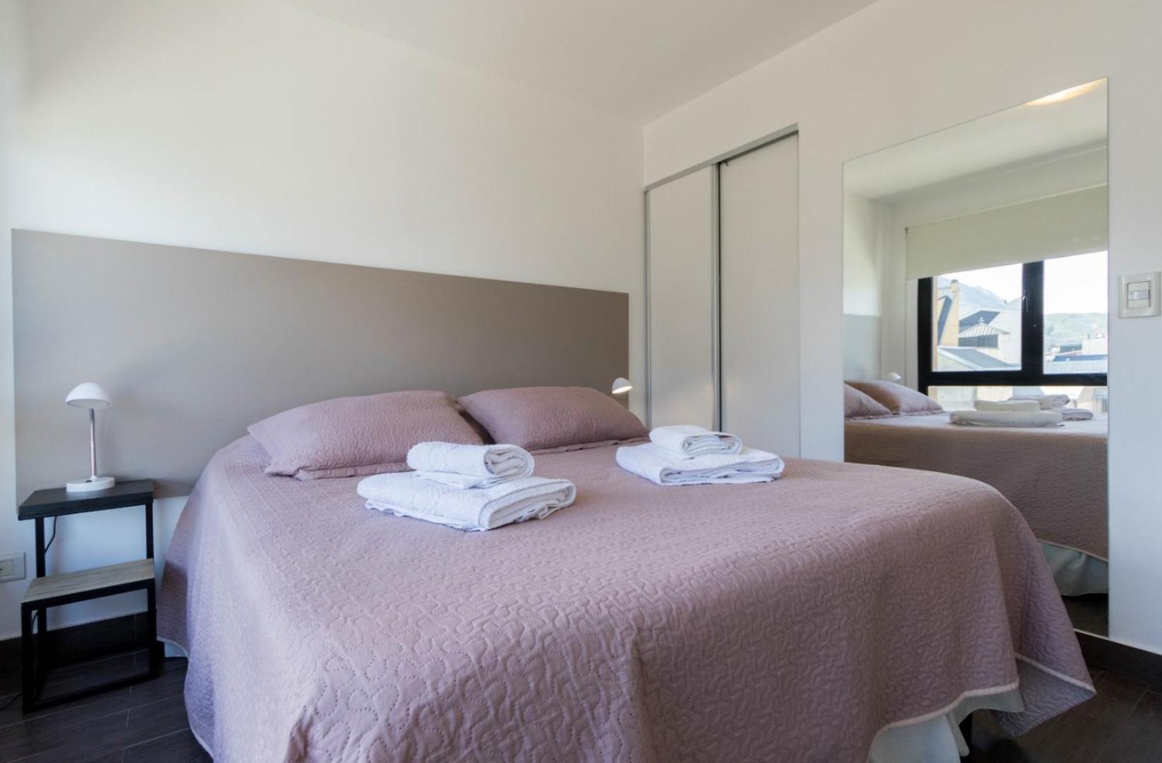 - Rivadavia 3j Apartment *
